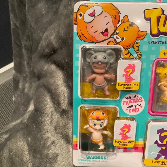 Twozies season 1 Twogether Pack find and match the 6 Babies and 6 Pets NIB - Picture 4 of 4